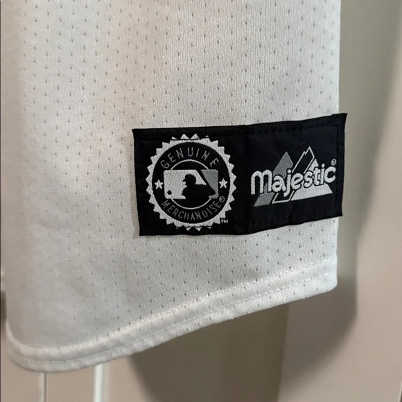 Majestic White and Red Chipper Jones Braves Jersey - Picture 2 of 5